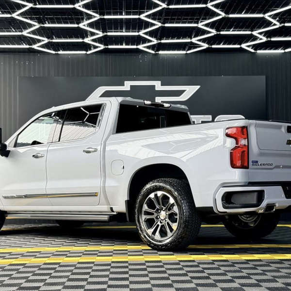 Chevrolet Silverado High Country 2025